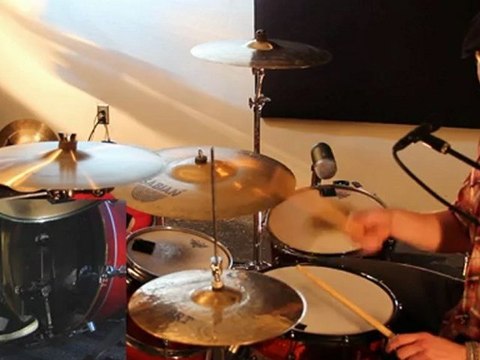 How To Learn Drums The Easiest Way (Your first drum beat)