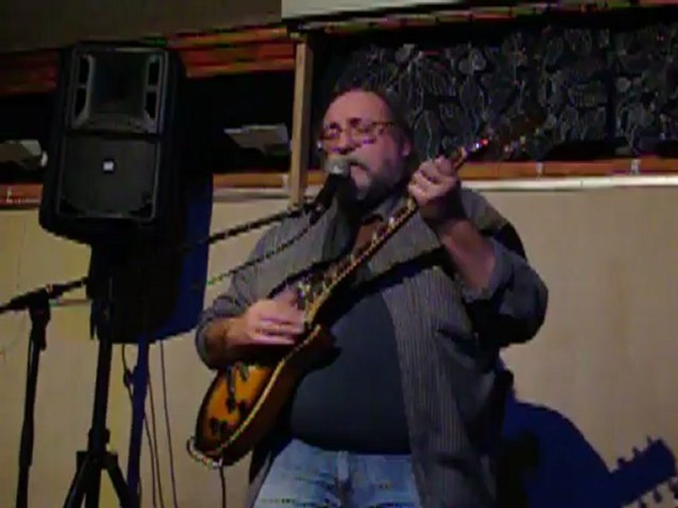 Nicolas CASSAGNEAU  -- CHANTE TOULOUSE --  "La Maison de la Terre"  POUCHARRAMET le 14 Avril 2012