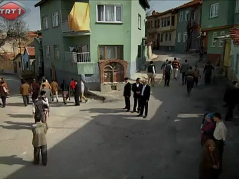 Mor Menekşeler 24. Bölüm Dizi İzle (tek parça)