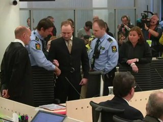 Début du procès de Breivik jugé pour la mort de 77 personnes
