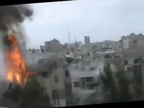 فري برس حمص صواريخ و قصف هاون على الخالدية كزخ المطر 15 4 2012 Homs