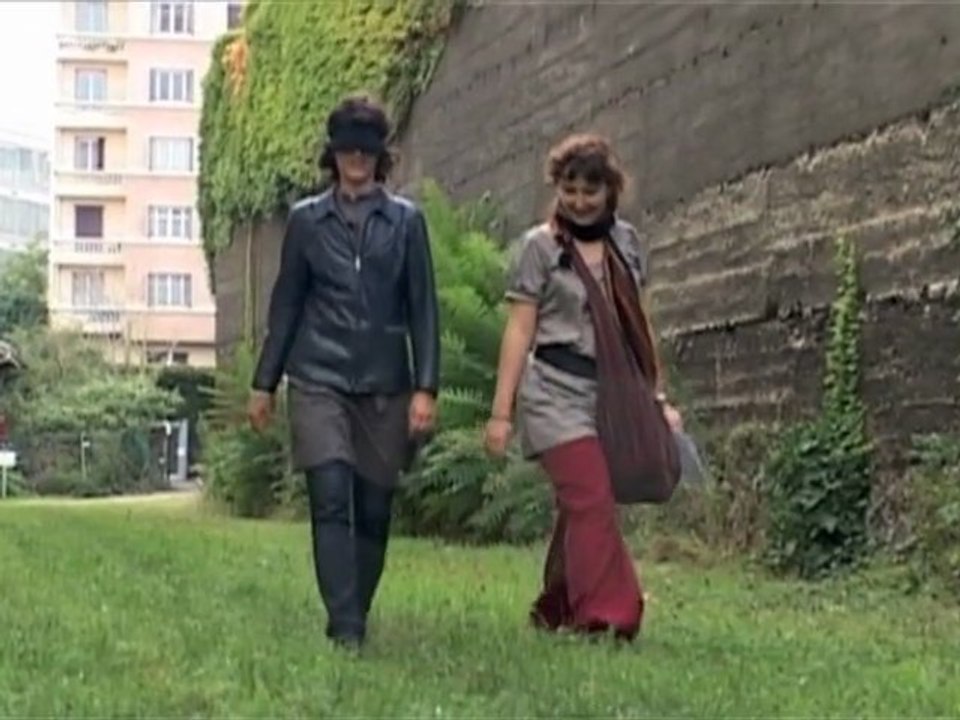 "Tu vois ce que je veux dire ?" : un parcours chorégraphique à l'aveugle