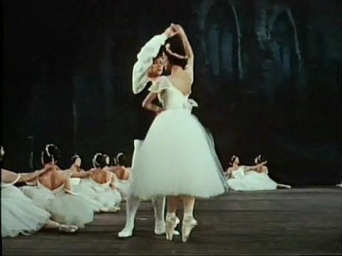 Рудольф Нуреев. Шопиниана , па де де из Корсара .