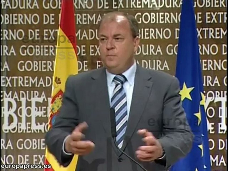 Monago: "Vara le está haciendo daño a Extremadura"