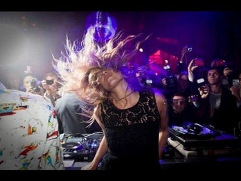 Tiesto - Chasing Summers (Original Miami Mix) 2012