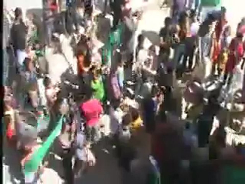 فري برس حمـــاة المحتلة حي الحميدية مالنا غيرك يالله 2012 4 16 Hama