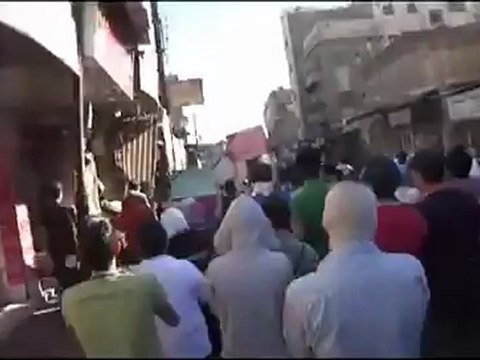 فري برس دمشق من مظاهرة أحرار الميدان في سوق أبوحبل الإثنين 16 4 2012 Damascus