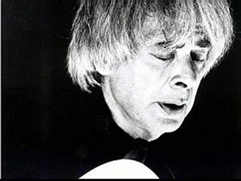 Fikret KIZILOK GÜZEL NE GÜZEL OLMUŞSUN