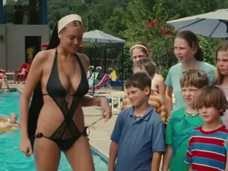 Kate Upton 'Çıplak Rahibe' Kılığında
