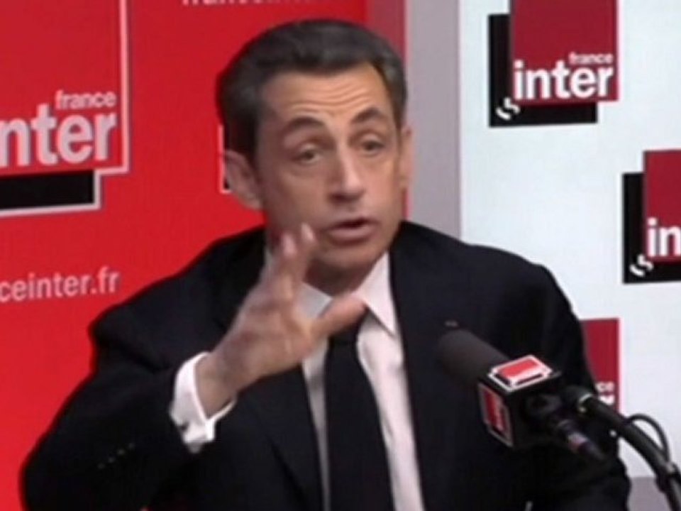 Sarkozy : "Je n'ai jamais frayé avec Kadhafi"