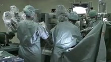 Dr Dumps et Dr Mégevand - Les avantages de la chirurgie robotisée en gynécologie