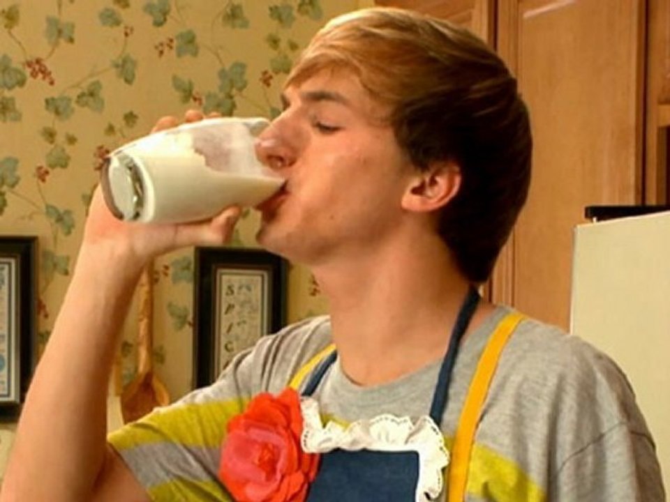 Fred The Show season 1 Episode 10 - Six Degress of Kevin's Bacon - full episode -