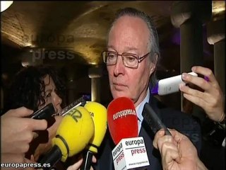 Piqué ve un "disparate político" la expropiación de YPF