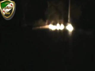 فري برس   ريف دمشق قطنا اغلاق طريق مدخل البلد    الله أكبر 15 4 2012 Damascus