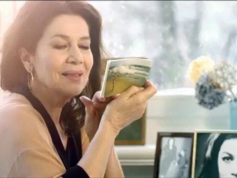 Hannelore Elsner Oticon & Chic Optik + Hoergeraete