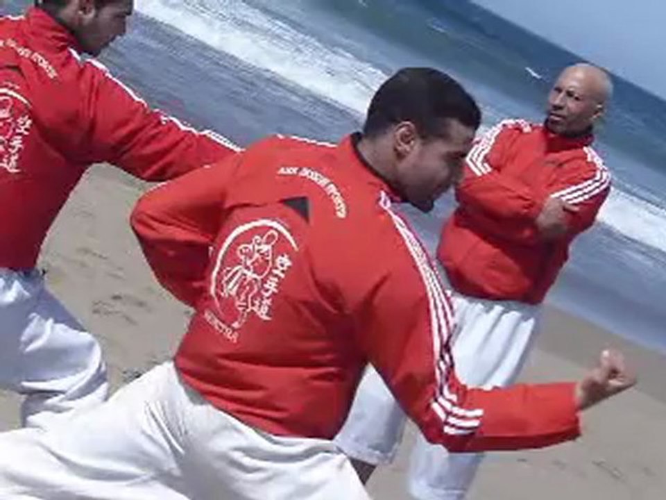 krir aziz 2012  Laâyoune beauté de notre pays Maroc , karate Trace d'un parcours mondial