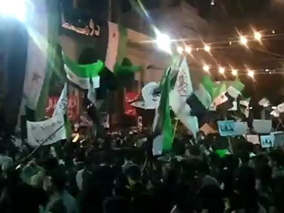 فري برس ريف دمشق دوما مسائية الثوار رغم رصاص 17 4 2012 ج1 Damascus