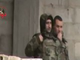 فري برس ريف دمشق دوما تواجد الضباط على الأبنية و اعطاء الأوامر للمداهمات في المدينة 17 4 2012 Damascus
