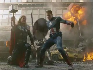 Avengers : Thor et Captain America au combat
