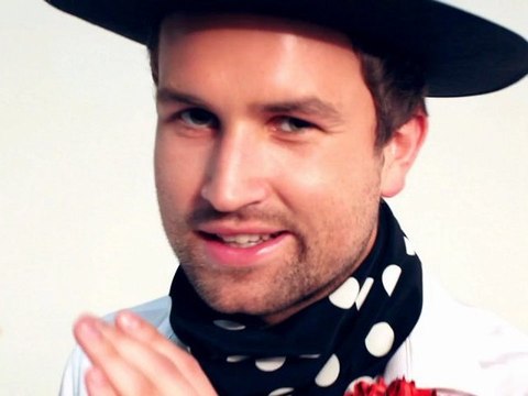 La cuarta sevillana.Aprende a bailar sevillanas con el curso Baila con Hans.