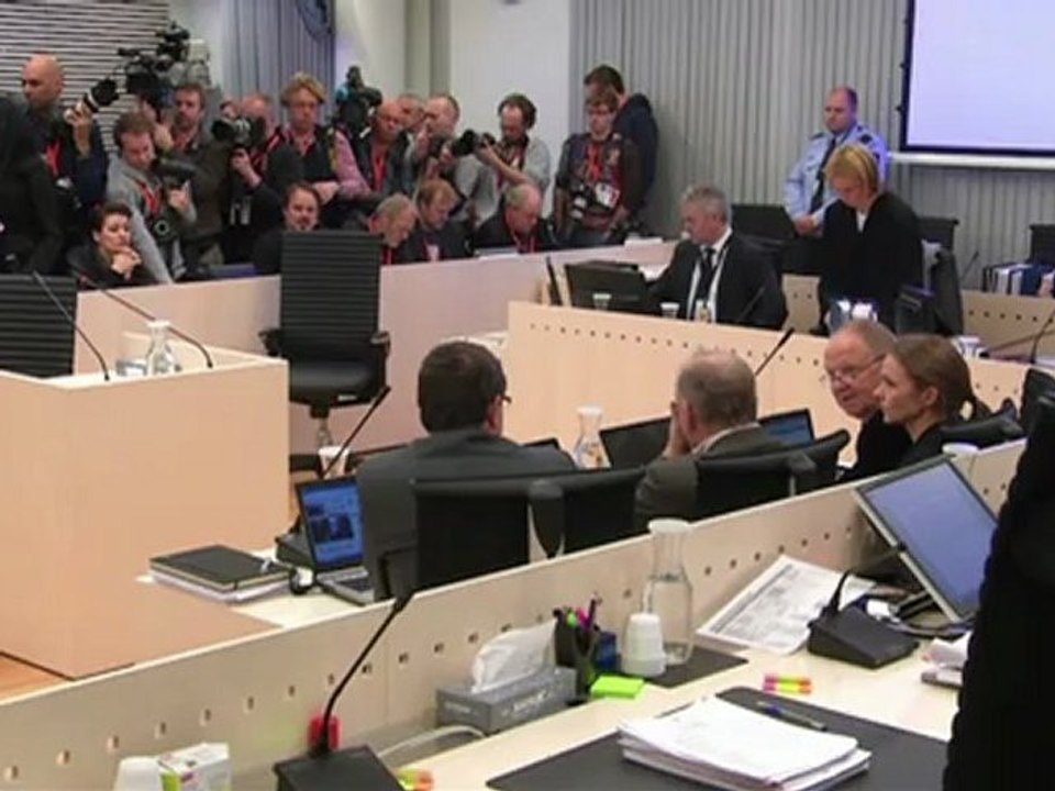 Attentäter breivik verweigert die aussage