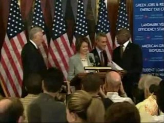 أقر خطة الإنقاذ المالي المعدلة