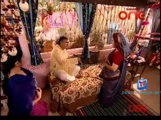 Jhilmil Sitaron Ka Aangan Hoga - 18th April 2012