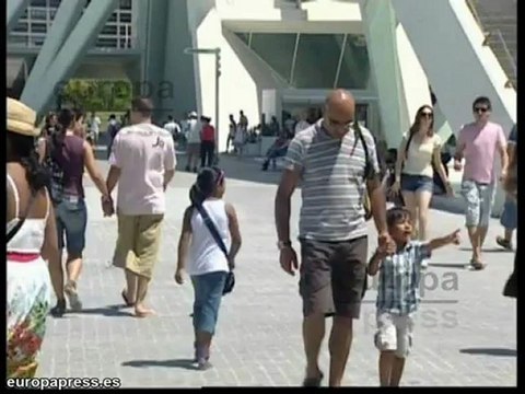 Viaja a Valencia en AVE y entra a CAC a precio reducido