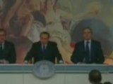 Berlusconi - Approvata norma anti prostituzione