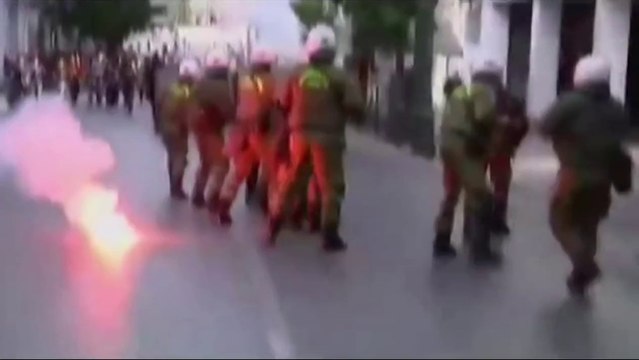 Grecia - Scontri ad Atene dopo manifestazione per Alexis