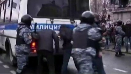 Mosca - Scontri tra polizia e ultrà dello Spartak