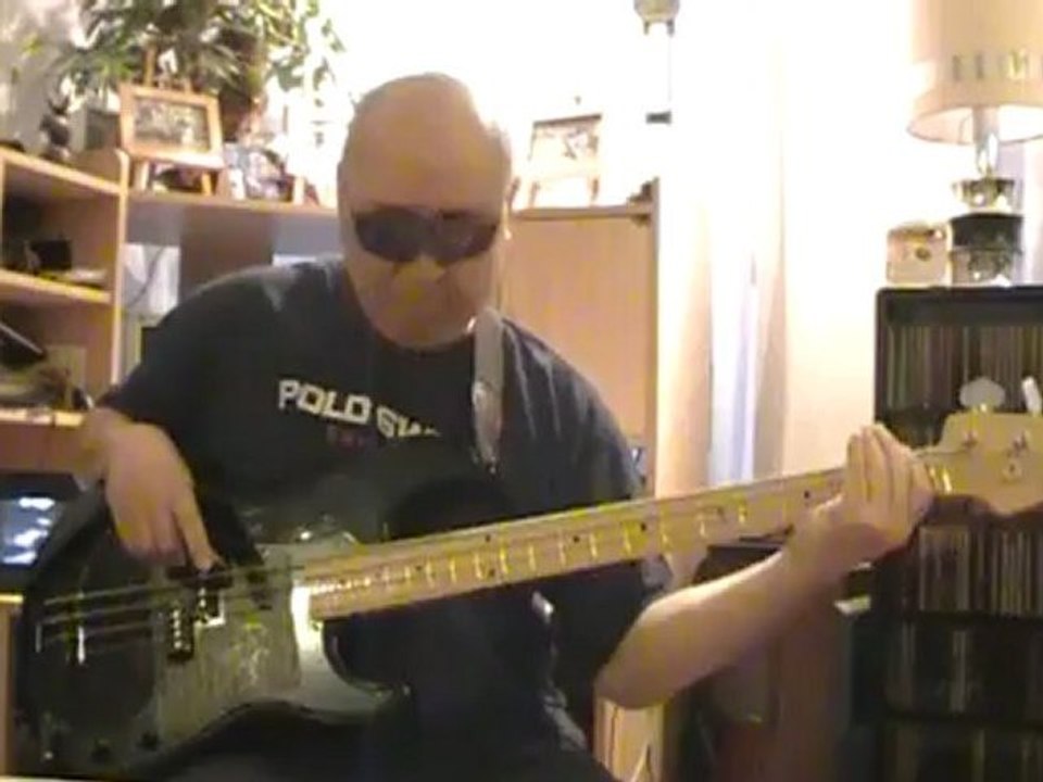 No Woman No Cry Bob Marley  basscover Bob Roha