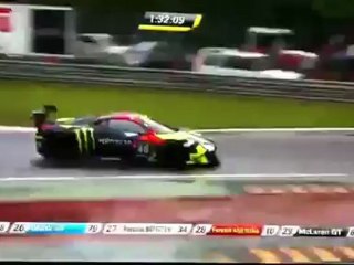 Attaque suicide Ferrari Valentino Rossi sur Lamborghini Romain Brandela.