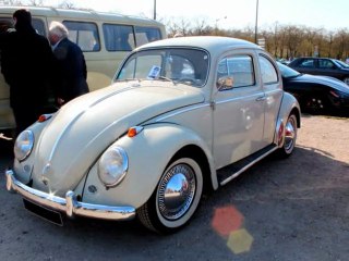 EXPOSITION RÉTRO VOLKSWAGEN COCCINELLE COMBI  A VINCENNES 2012