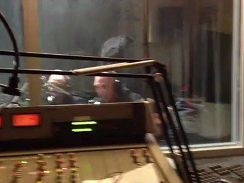 FURAX FREESTYLE A LA CAMPING SUR RADIO CAMPUS TOULOUSE LE 7.4.2012 ( part 6 )