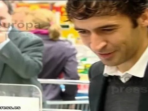 Raúl González dice adiós al Schalke 04