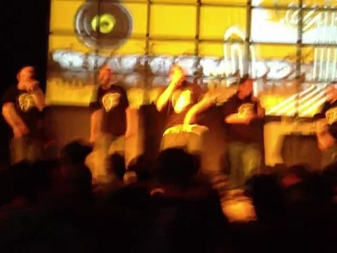 DIKY THE KID bimbam prod CONCERT INGLOURIOUS BASTARDZ TOULOUSE LE 7.4.2012 - JE PANIK DANS LA CABINE ( part 1 )