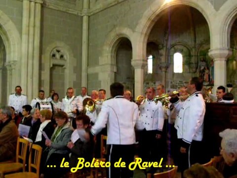 Remise du drapeau à Saint-Etienne du bois