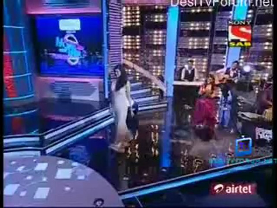 Movers & Shakers - 19th April 2012 Video Watch Online pt2