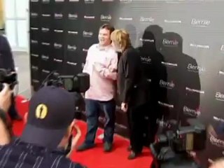 Dick Clark dies at 82, Shirley MacLaine comments on his death