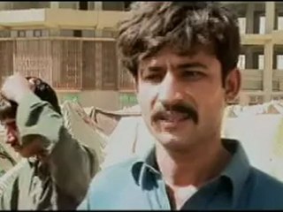 Pakistani refugees flee to Afghanistan - 06 Oct 08