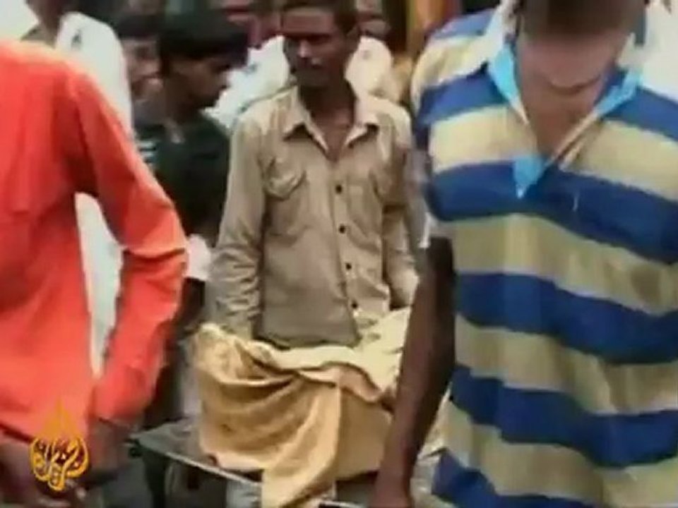 Officials blamed after Indian liquor poisoning  - 11 July 09