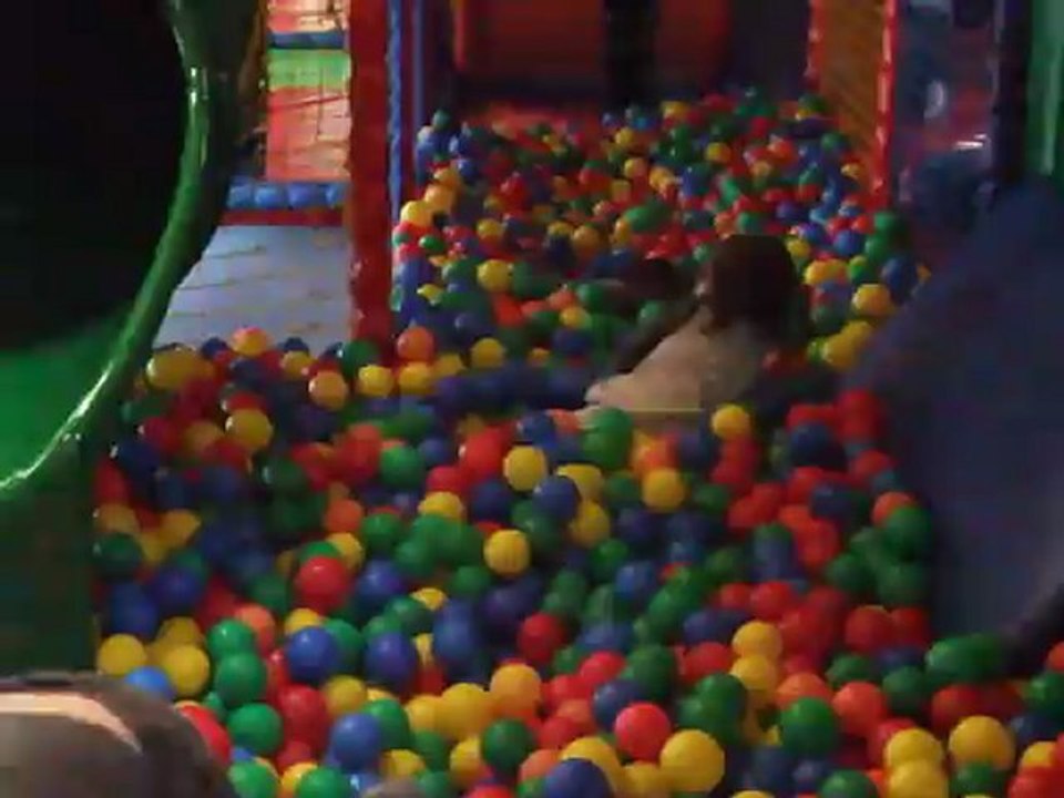 Isis et Célian dans les balles