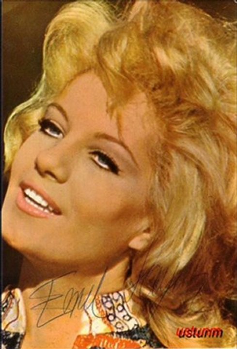 Emel SAYIN   "TÖVBELER TÖVBESİ"