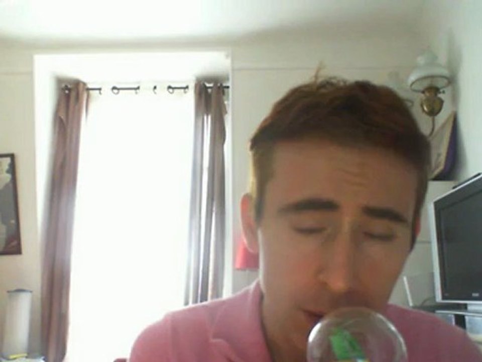 Wiwi égratigne "les étangs de Mayenne" de Didier Barbelivien