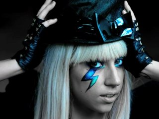 Lady Gaga Turns Into An Alien For 'Men In Black 3'? - Hollywood News