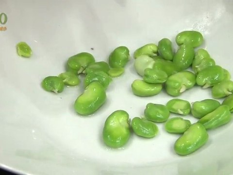 Eplucher des fèves - 750 Grammes