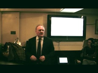 Pourquoi François Asselineau appelle à l'abstention