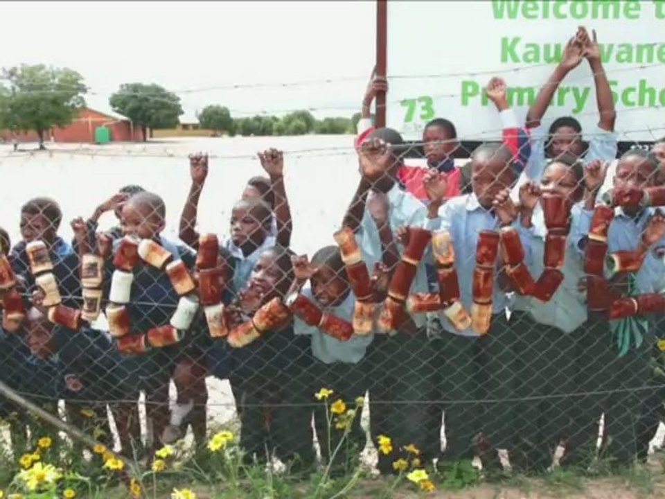 Die schwierige rückkehr der kalahari-ureinwohner