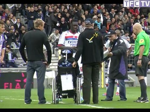 Pour ELA, Emilien et Julien Sauvage donnent le coup d'envoi de TFC - Lyon.